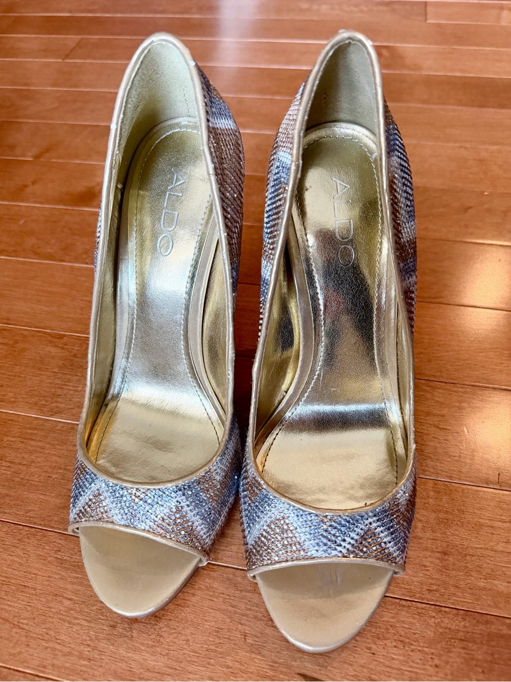 ALDO Gold & Silver Abstract-Print Peep Toe Heels